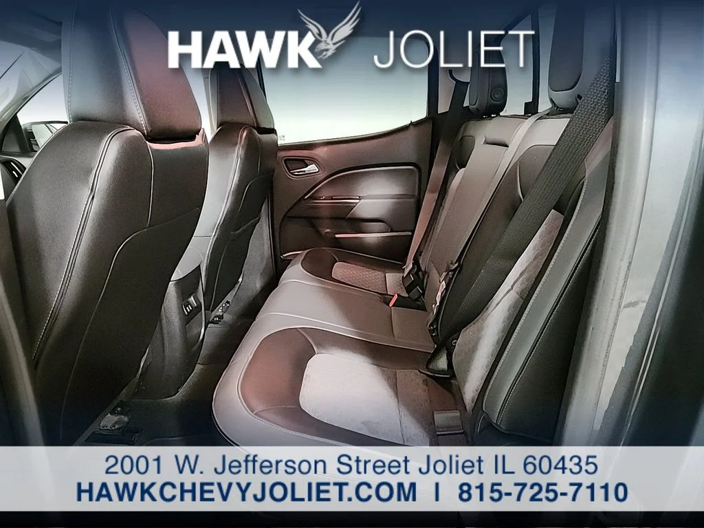 Used 2018 Gray Chevrolet Z71 image 13