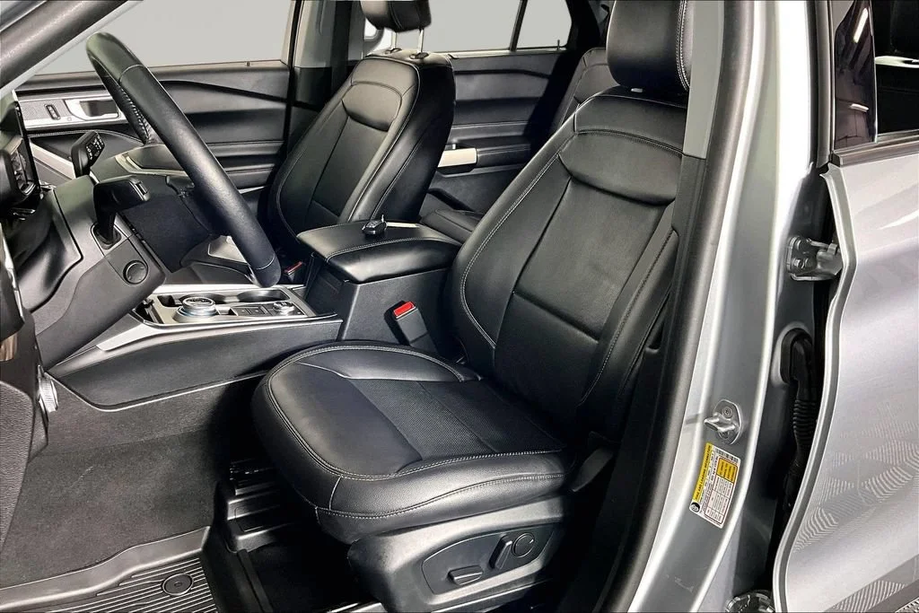 Certified Used 2023 Silver Ford Limited image 20