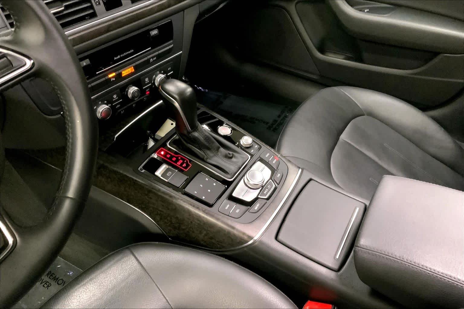 Used 2017 Mythos Black Metallic Audi Premium image 17