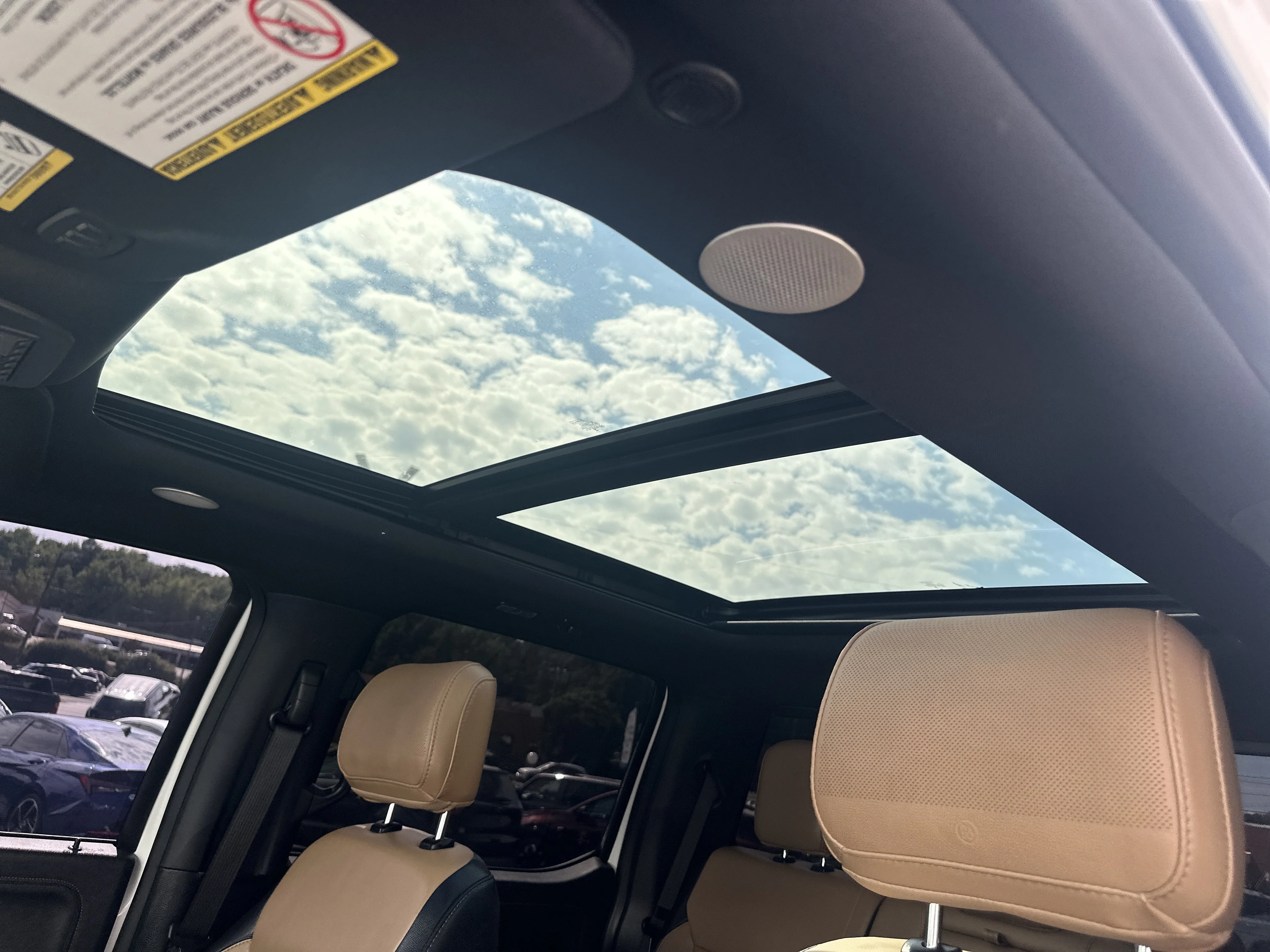 Used 2023  Ford  image 30