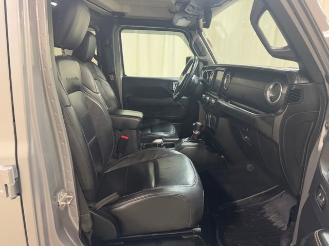 Used 2018 Gray Jeep Sahara image 38