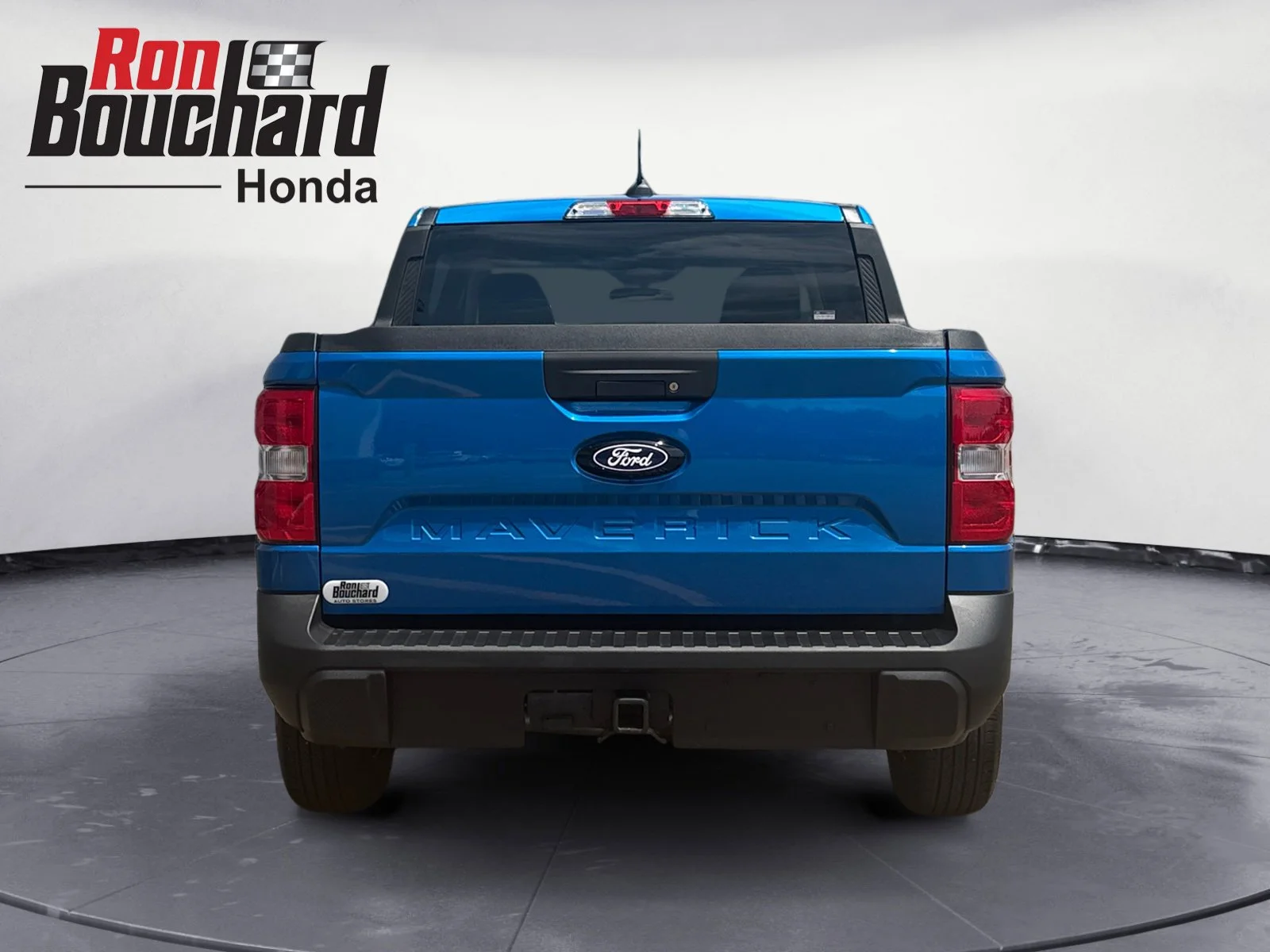 Used 2025 Blue Ford XL image 3