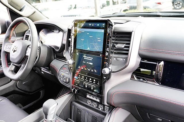 New 2026 Diamond Black Crystal Pearl-Coat Exterior Paint RAM RHO image 13