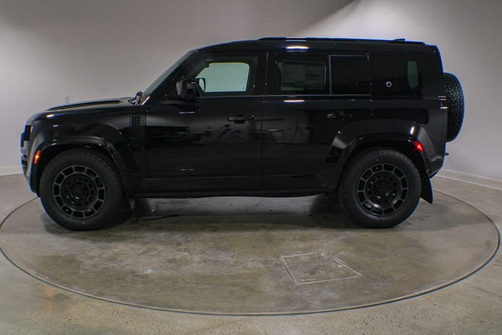 New 2026 Narvik Black Land Rover OCTA Black image 2