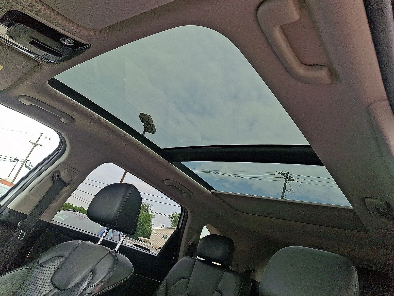 Certified Used 2021 White Kia SX image 14