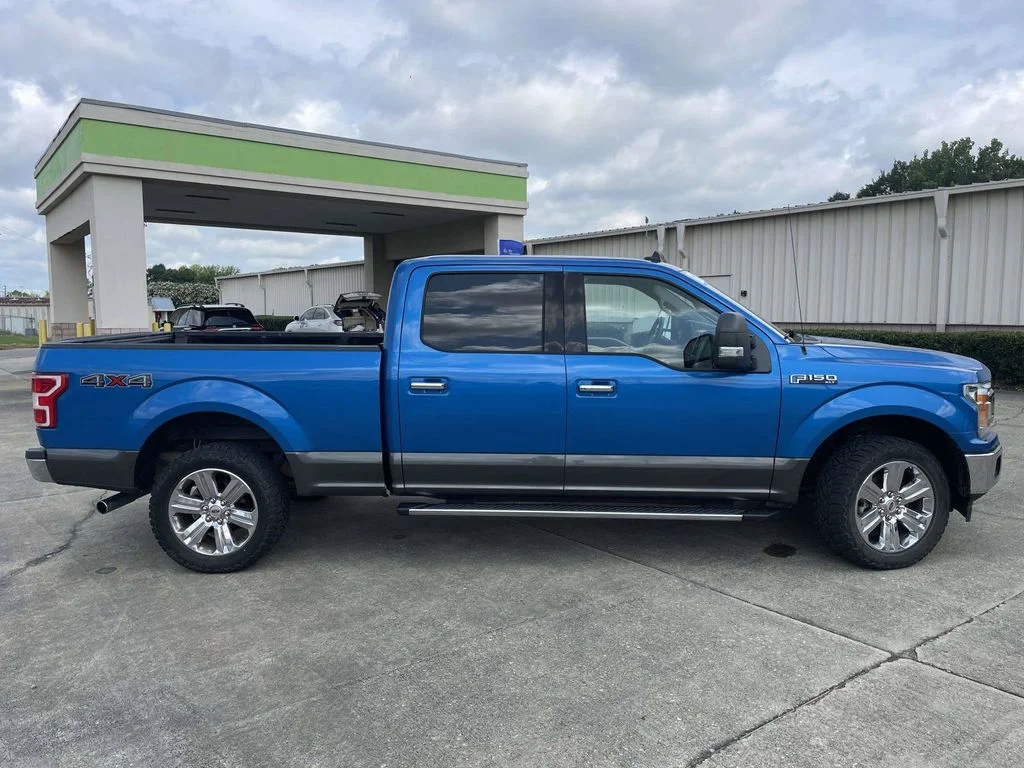 Certified Used 2019  Ford XLT image 2
