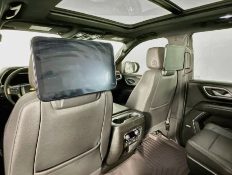 Used 2023 STERLING GRAY METALLIC Chevrolet High Country image 12