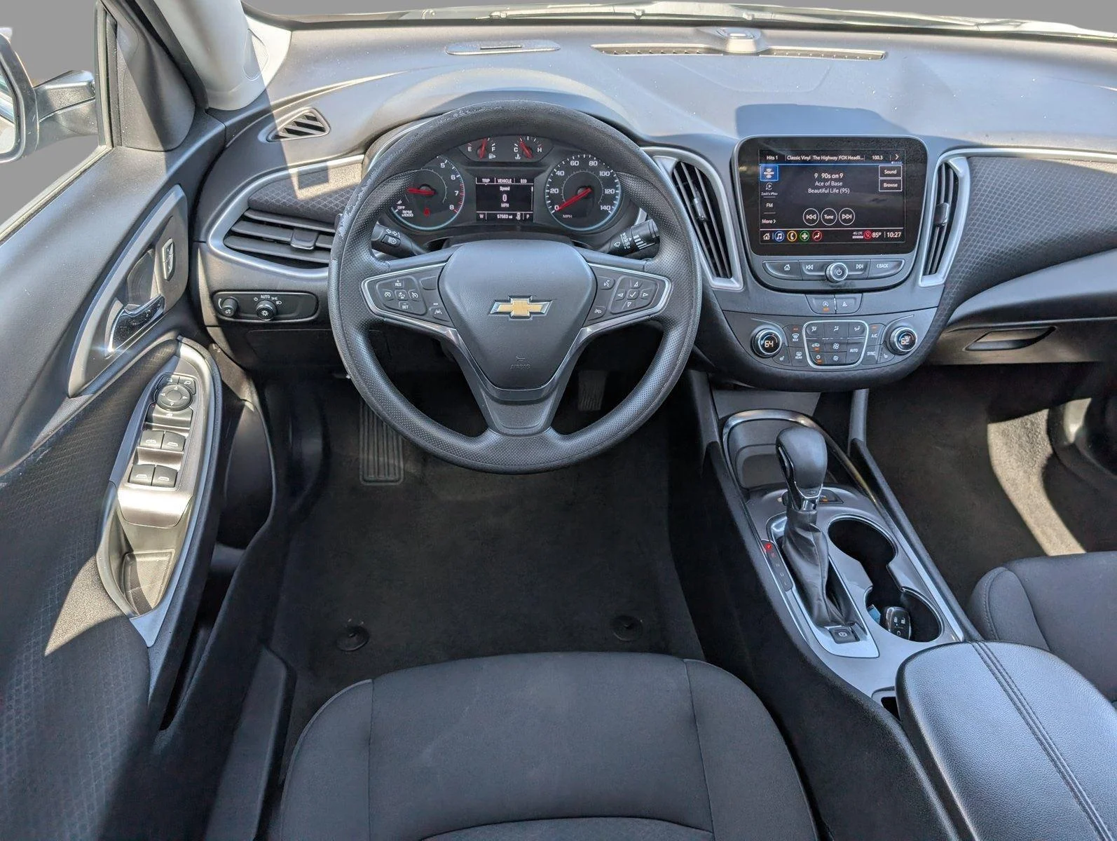 Used 2024 Mineral Gray Metallic Chevrolet 1LT image 29