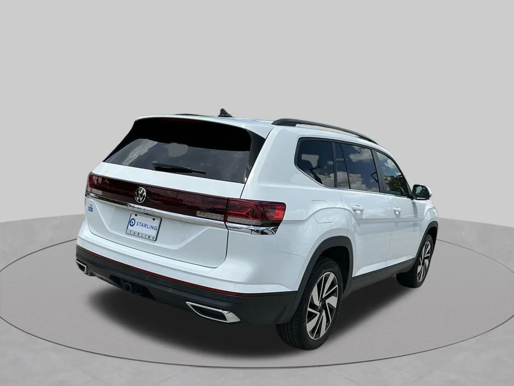 Used 2024  Volkswagen 2.0T SE w/Technology image 10