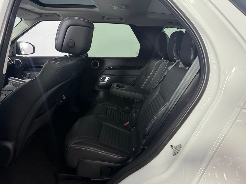 Used 2024 Fuji White Land Rover S image 26
