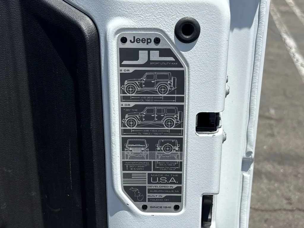 Used 2023 White Jeep Sahara 4xe image 25