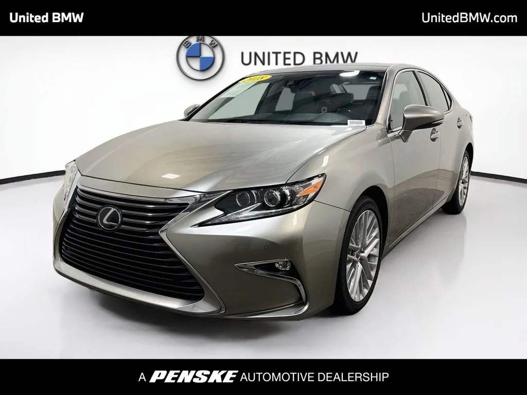 Used 2018 Silver Lexus 350 image 1