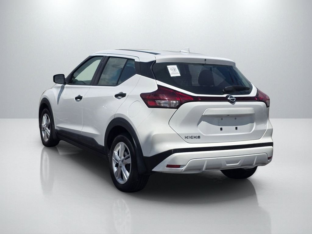 Used 2025 White Nissan S image 7