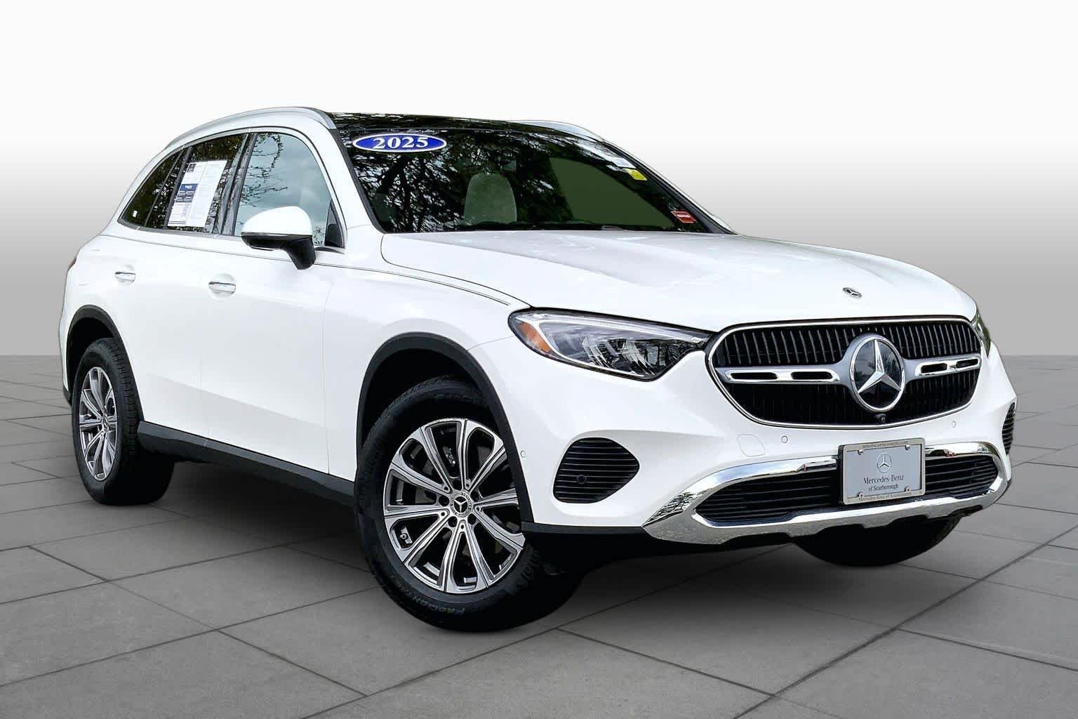 Certified Used 2025 Polar White Mercedes-Benz GLC 300 image 3