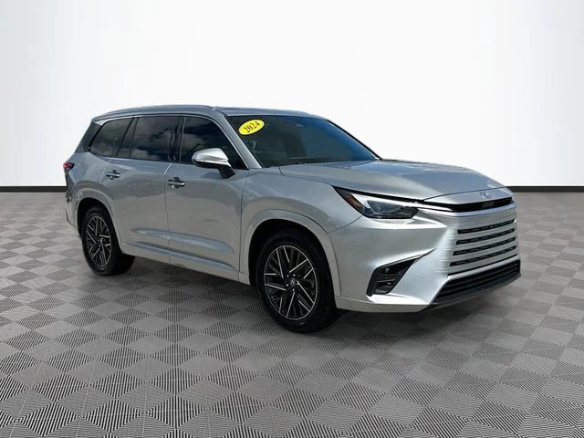 Used 2024 Silver Lexus 350 Luxury image 3