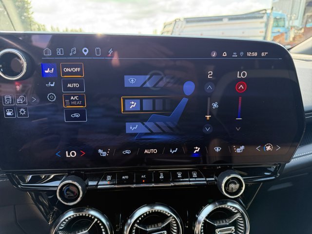 2024 Chevrolet Blazer EV LT - Photo 17
