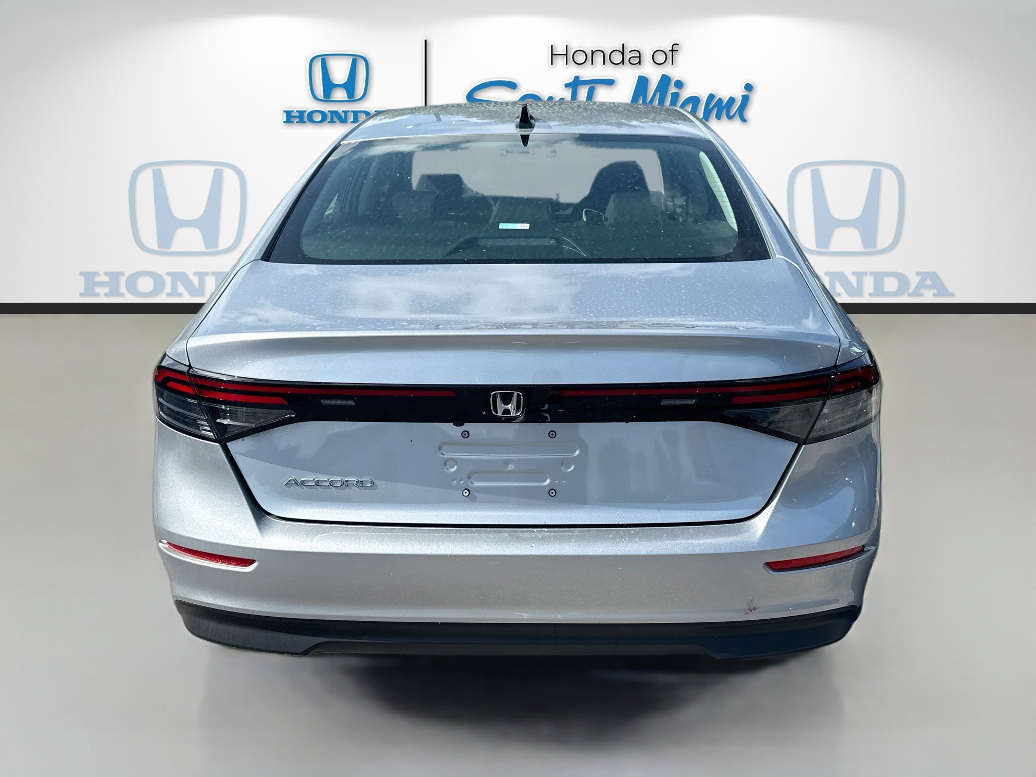 New 2026 Solar Silver Metallic Honda SE image 6