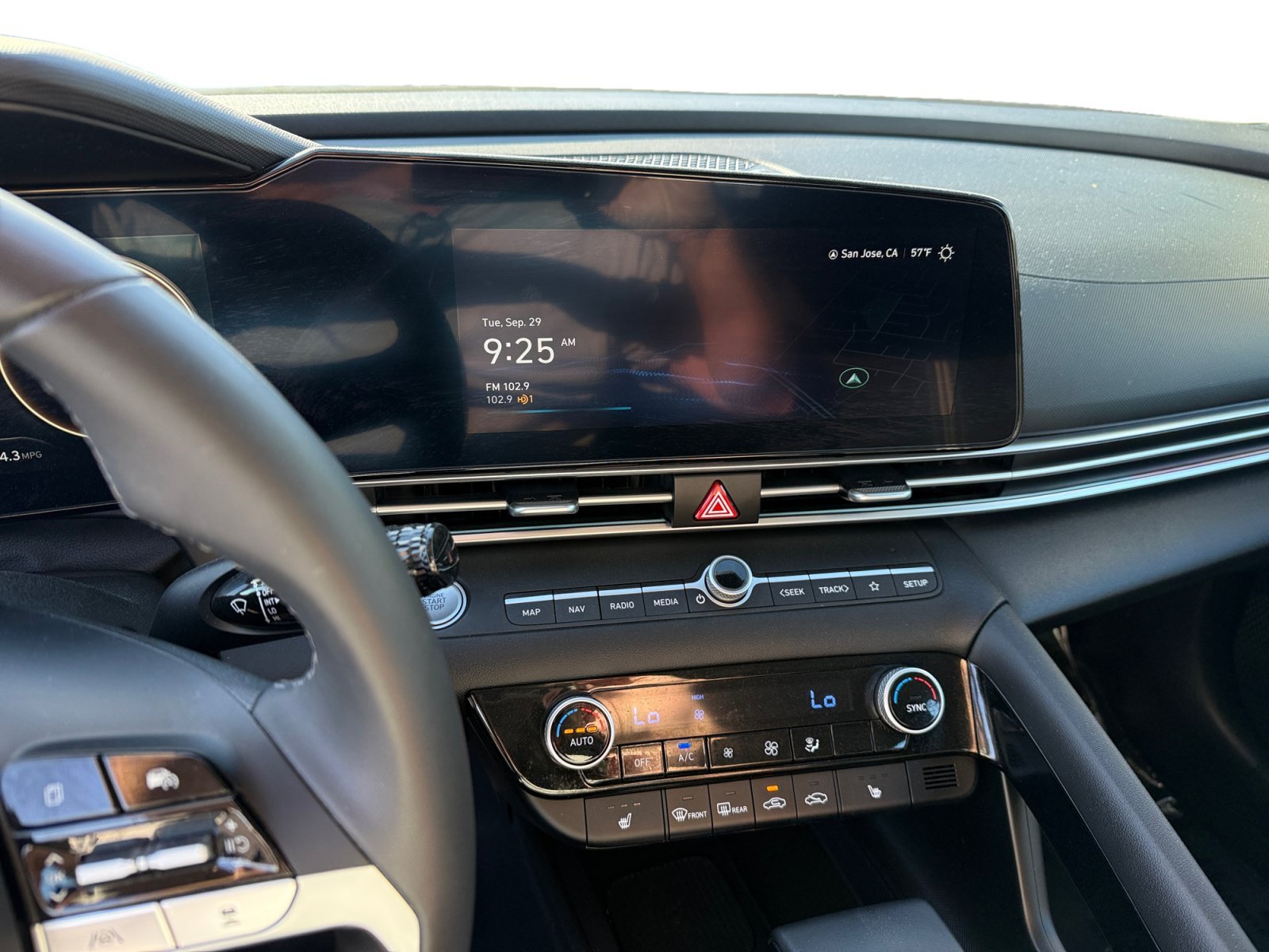 Used 2024 Gray Hyundai SEL image 12
