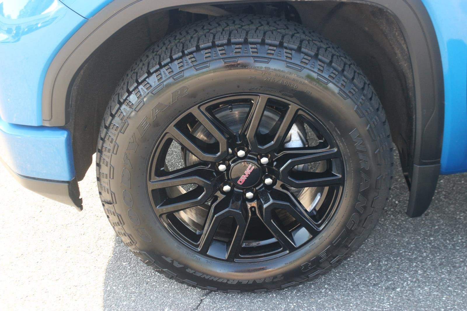 Used 2022 Dynamic Blue Metallic GMC Elevation image 39