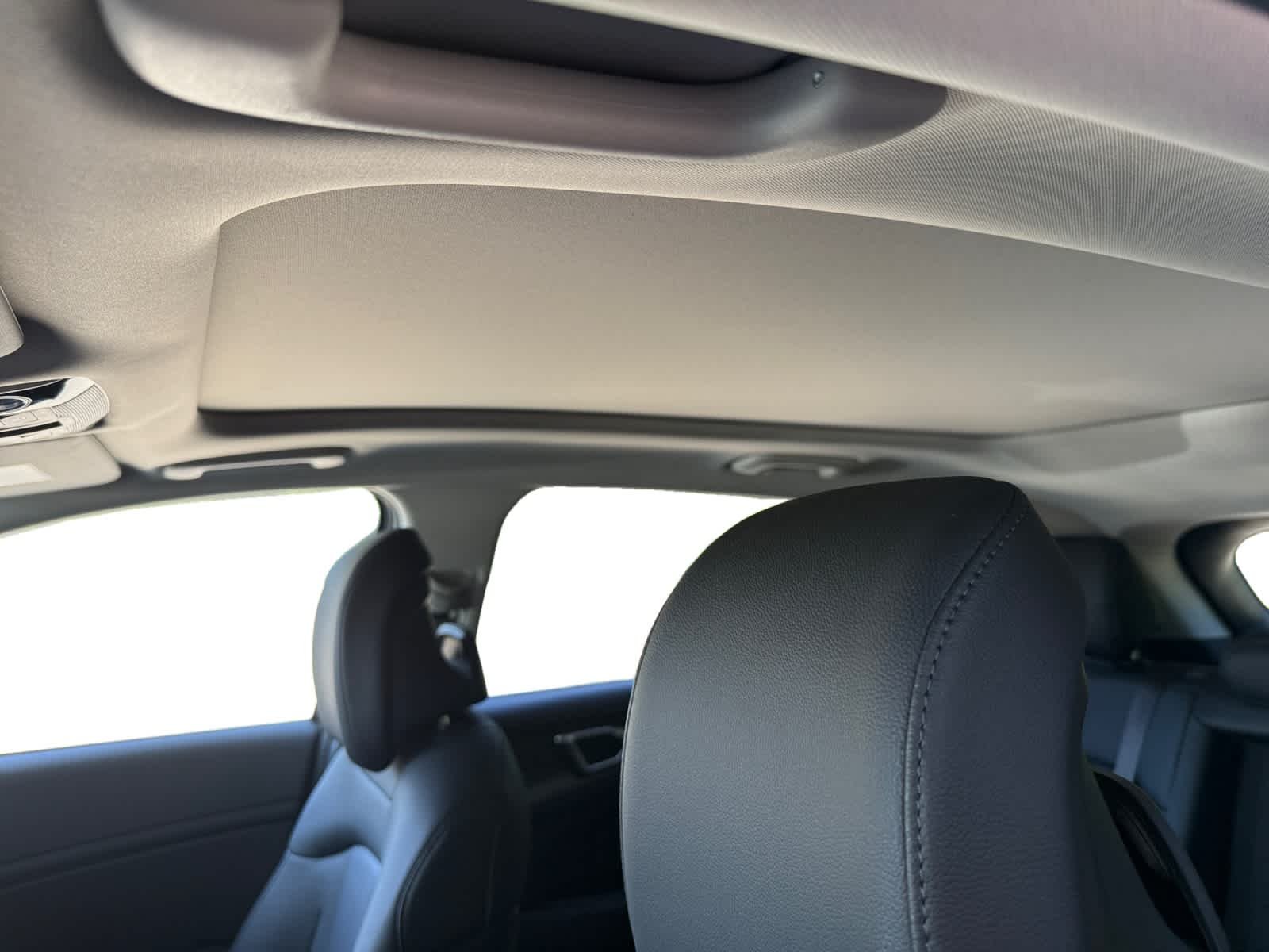 New 2026 Snow White Pearl Kia EX image 12