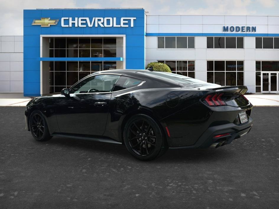 Used 2025 Shadow Black Ford EcoBoost Premium image 3