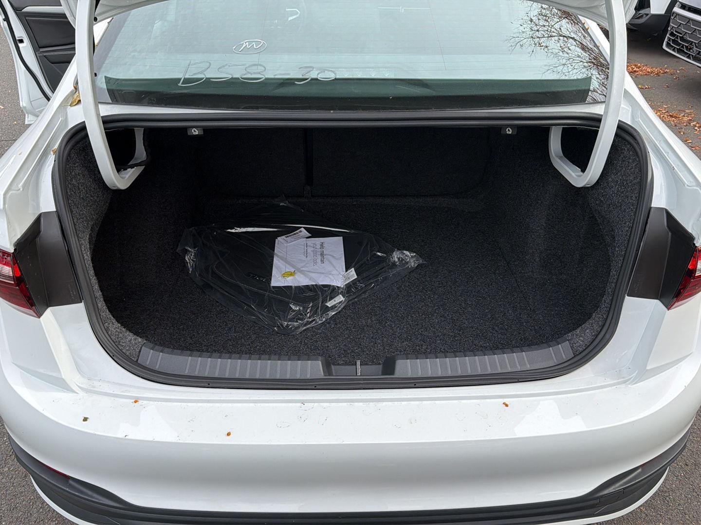2026 Volkswagen Jetta Sport - Photo 32
