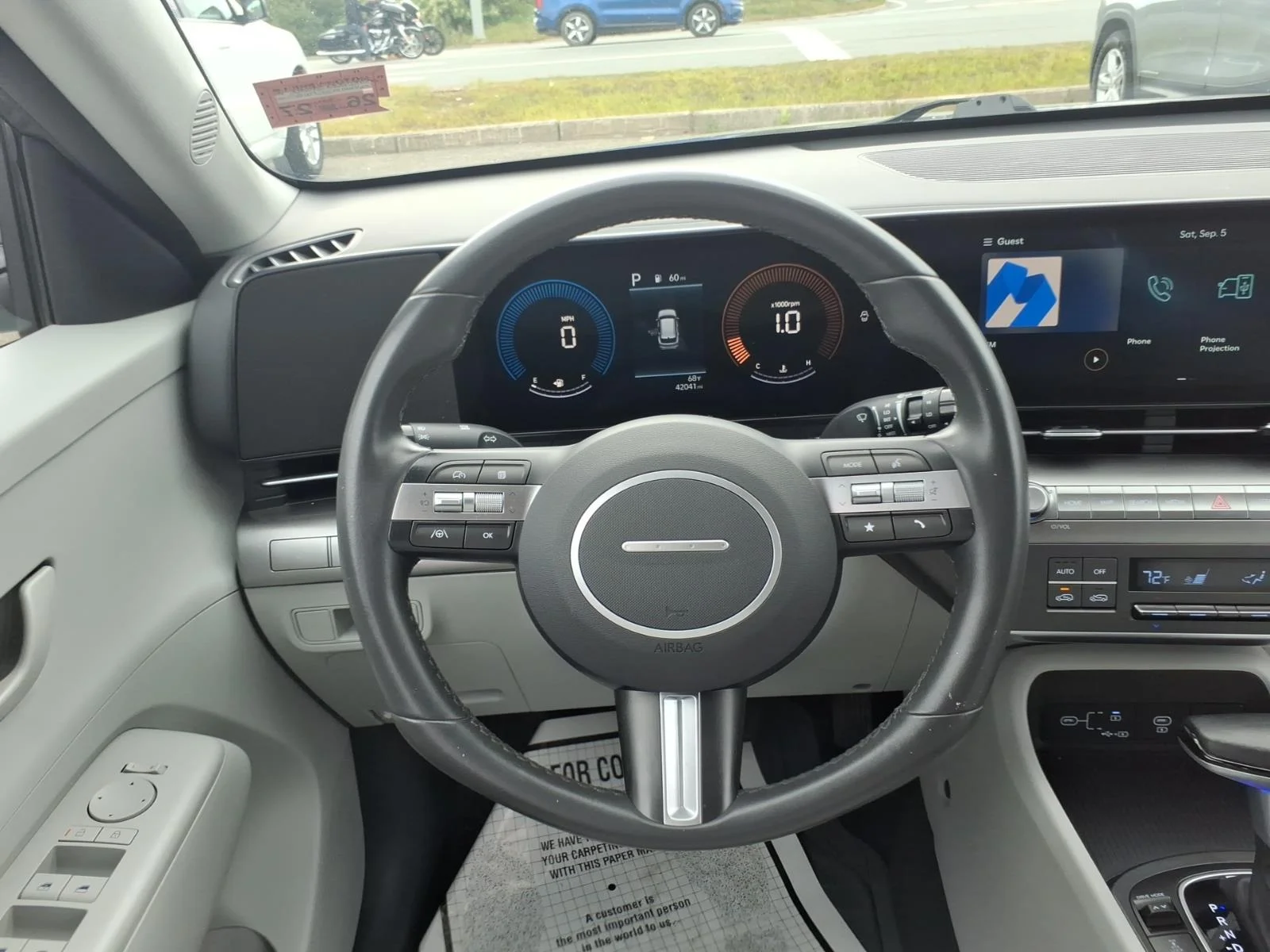 Used 2025 Gray Pearl Hyundai SEL image 18