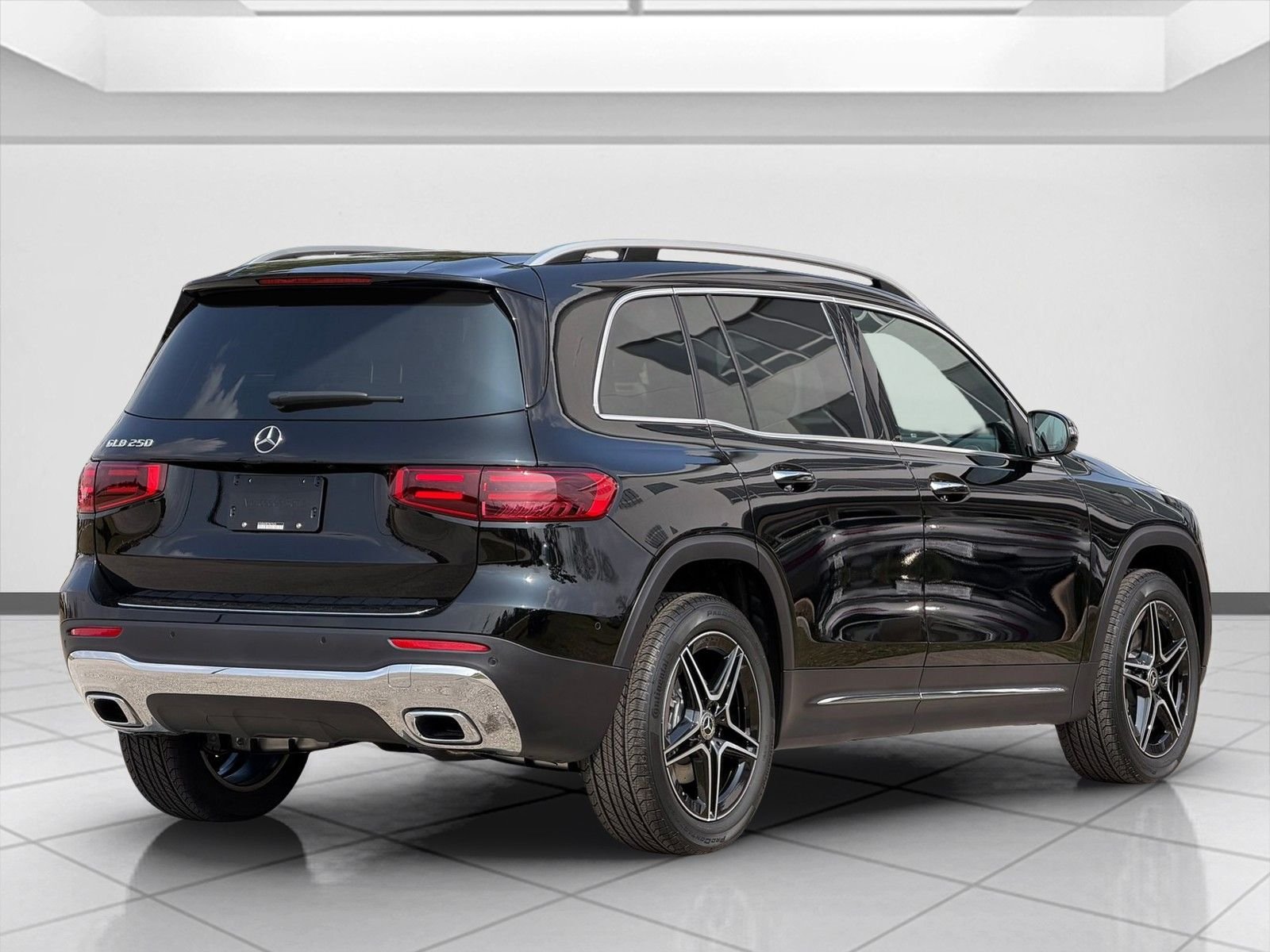 New 2026 Night Black Mercedes-Benz GLB 250 image 3