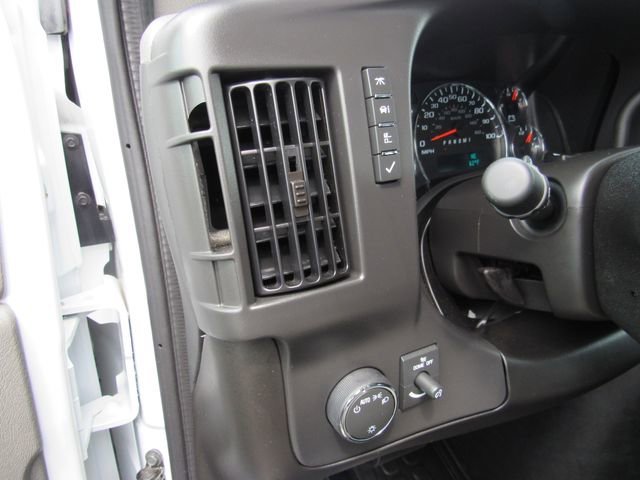 Certified Used 2025 Summit White Chevrolet WT image 13