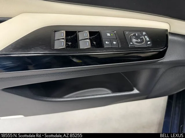 Certified Used 2024  Lexus 350 image 16