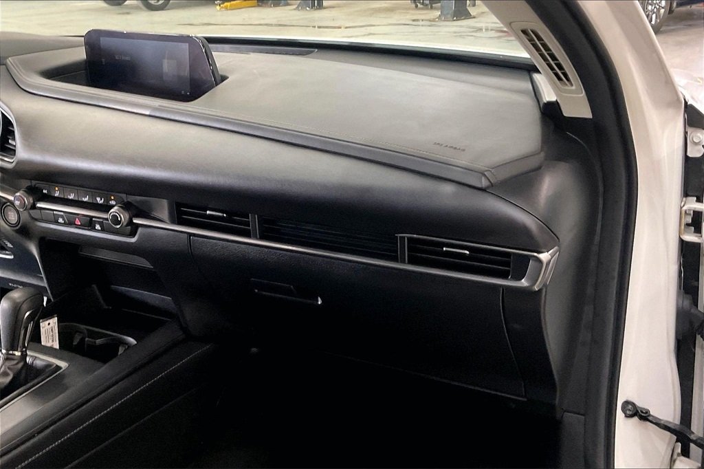 2023 MAZDA CX-30 - Image 15