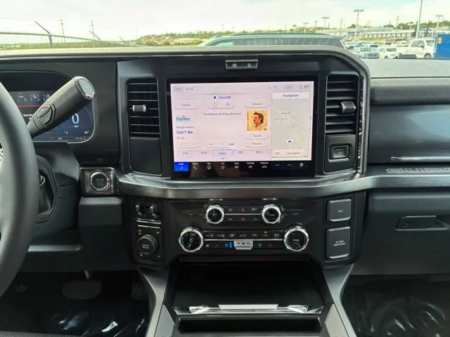 New 2026 Glacier Gray Metallic TriCoat Ford Lariat image 11