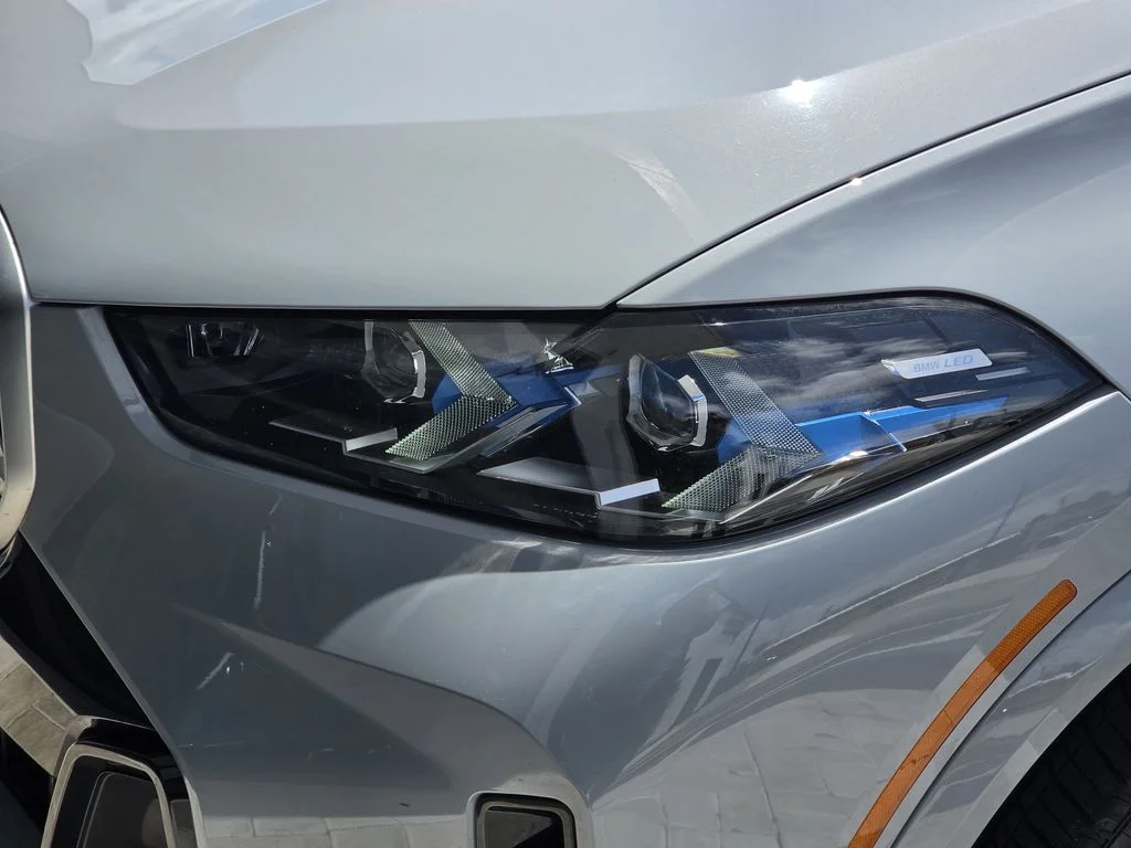 Used 2026 Gray BMW sDrive40i image 11