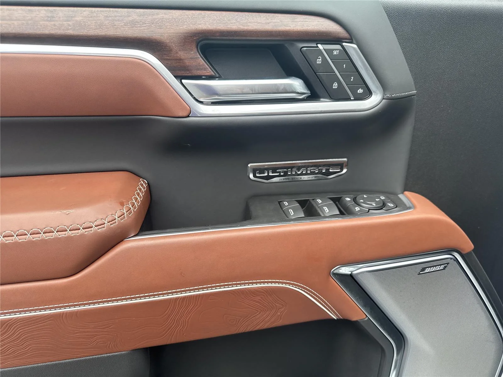 New 2026 Glacier White Tricoat GMC Denali Ultimate image 17