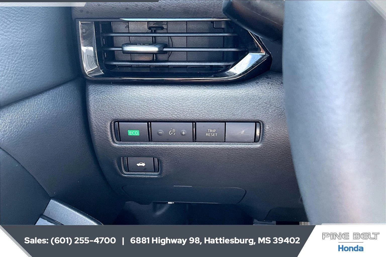 Used 2025 Gun Metallic Nissan SV image 22