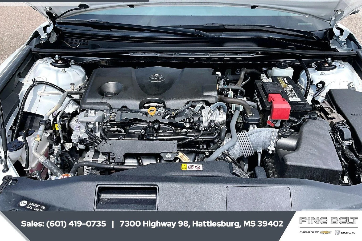 Used 2022 Super White Toyota LE image 8