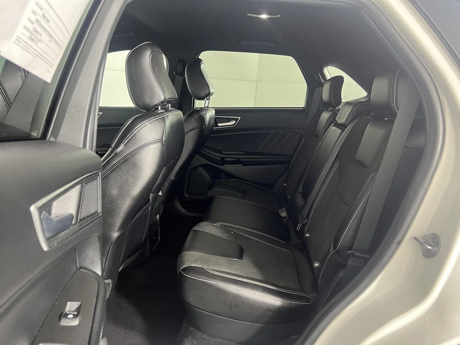 Used 2023 Wh Ford ST image 16