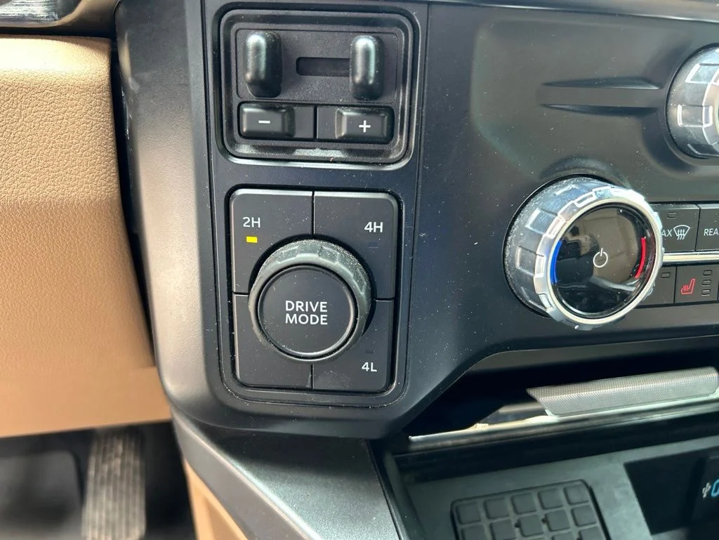 Used 2023 Black Ford Lariat image 52