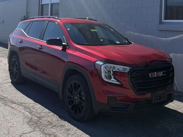 Used 2023 Red GMC SLE image 3