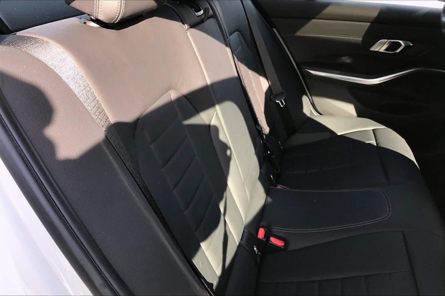 Used 2019 Alpine White BMW 330i xDrive image 6