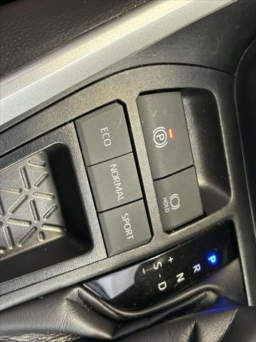 Certified Used 2025 MAGNETIC GRAY MET. Toyota  image 22