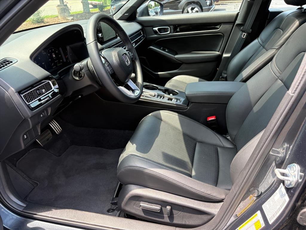 2026 Honda Civic Hatchback Sport Touring - Photo 16