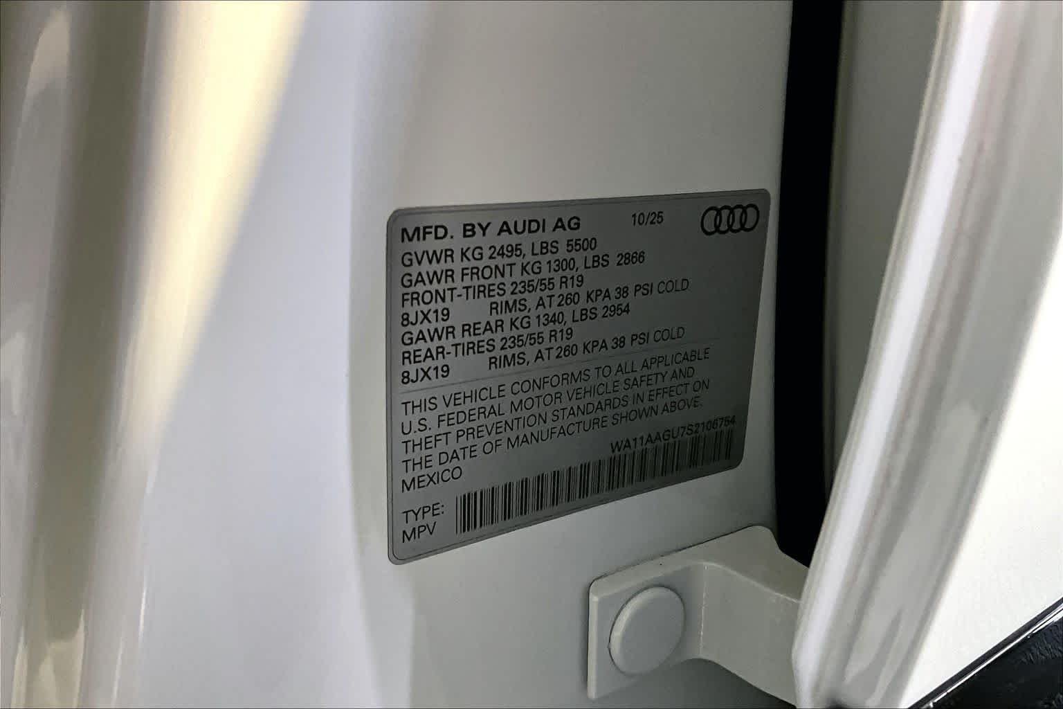 Used 2025 WHITE Audi Premium image 34