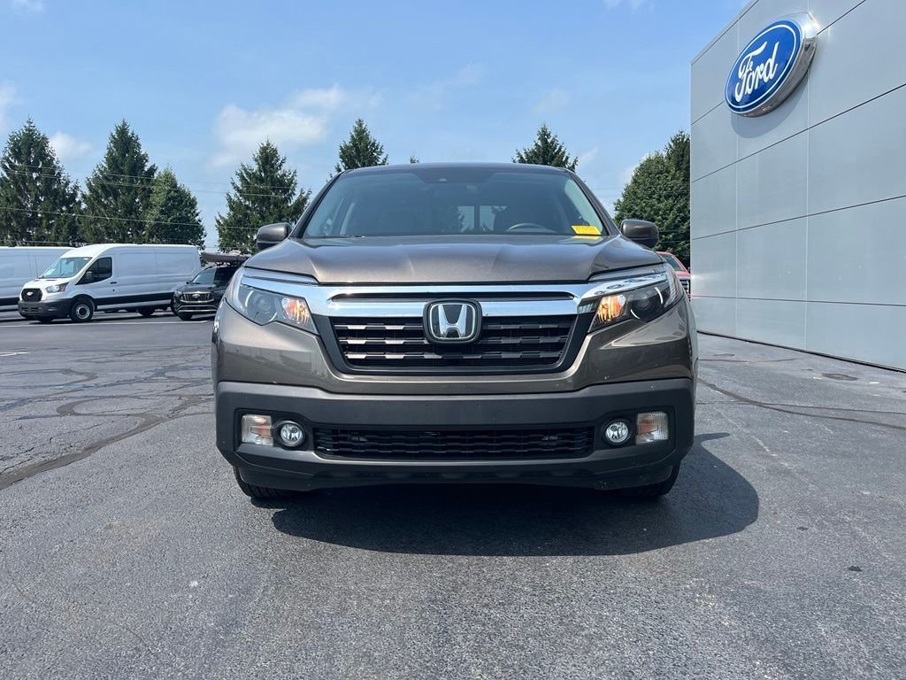 Used 2020 Pacific Pewter Metallic Honda RTL image 9