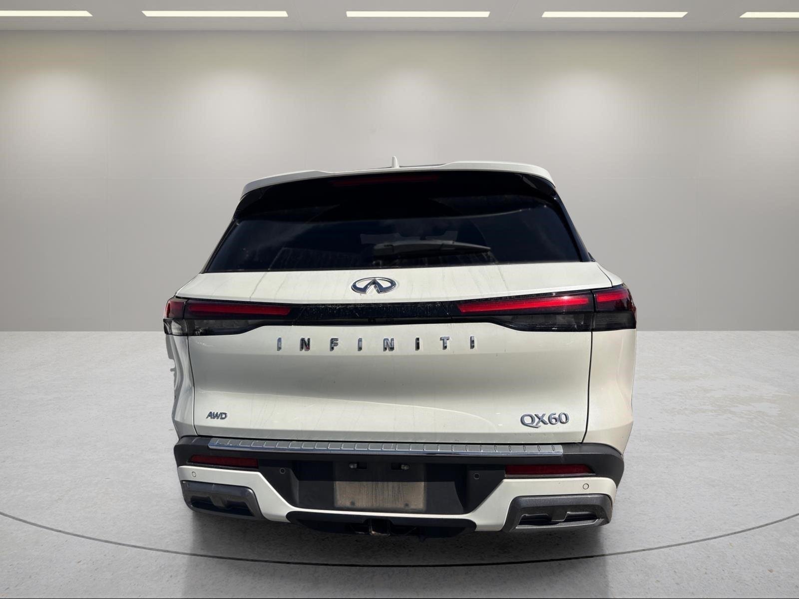 Used 2024 Majestic White INFINITI SENSORY image 17