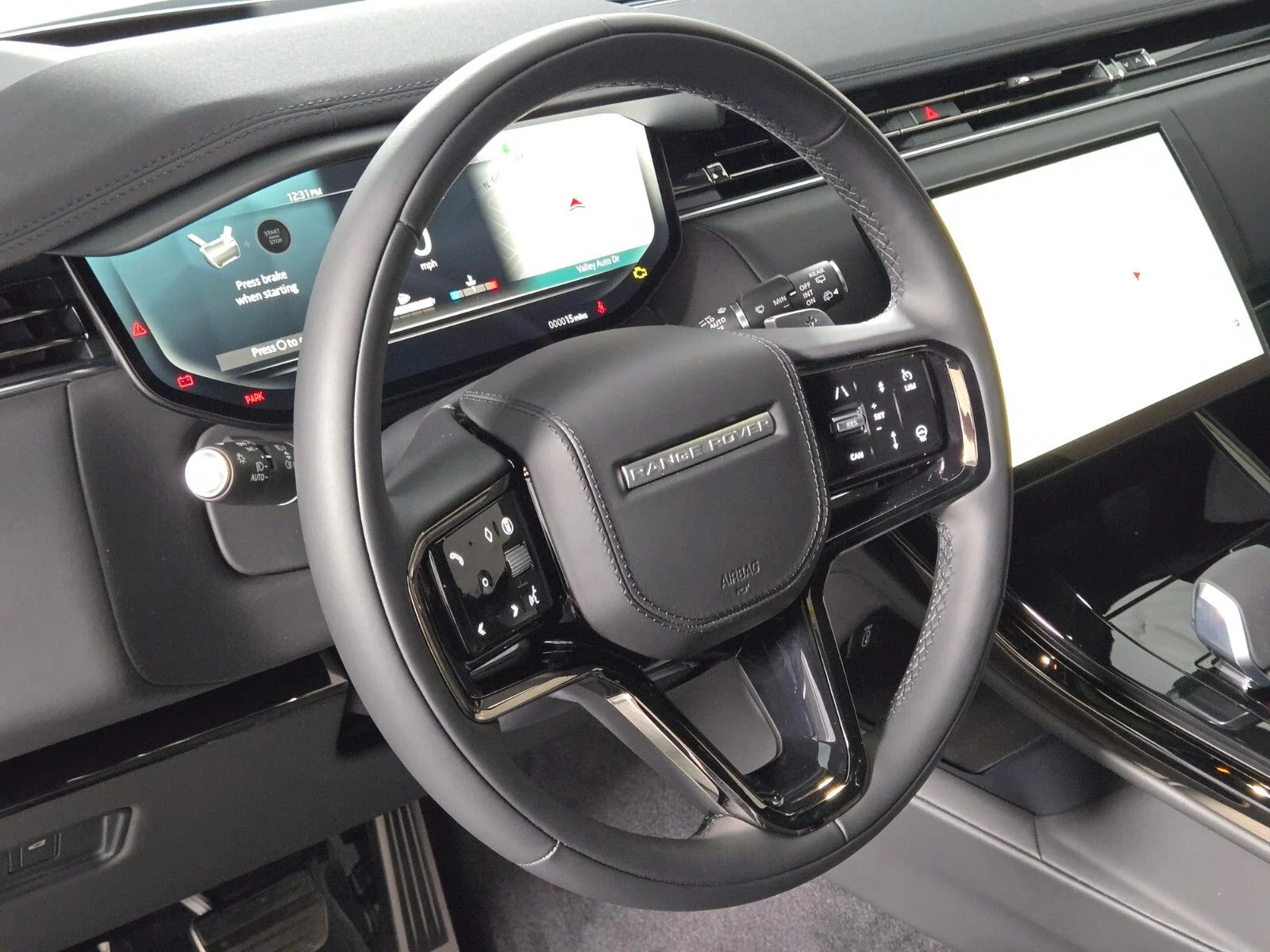 New 2026 Fuji White Land Rover Dynamic SE image 21