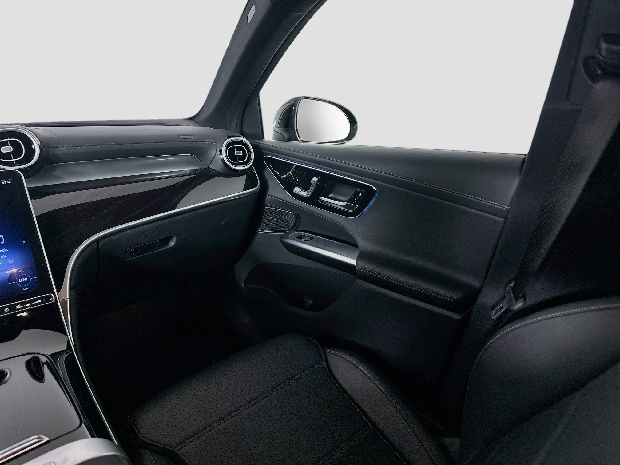 Used 2023 Black Mercedes-Benz GLC 300 image 28
