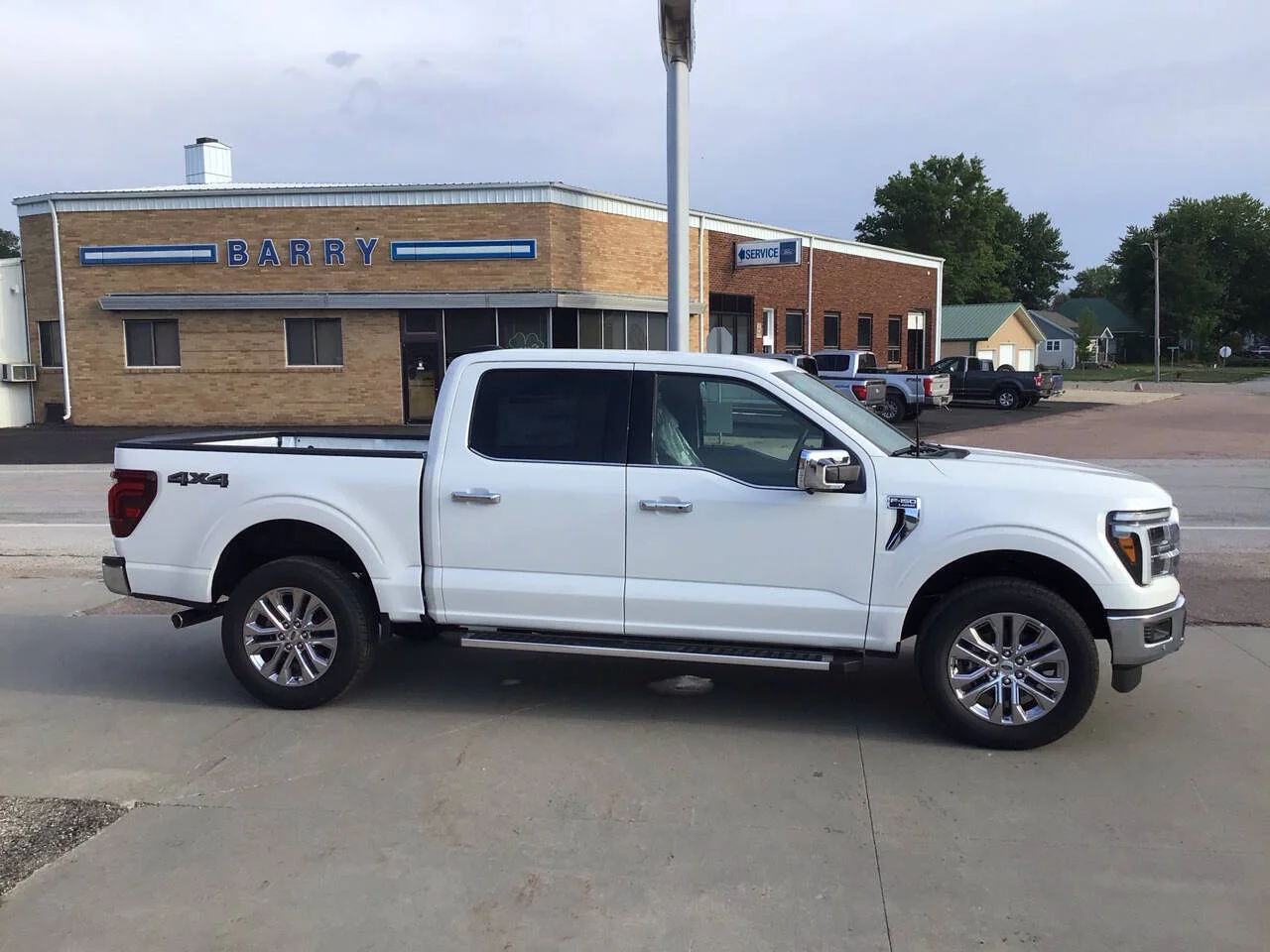 New 2026 Star White Metallic Tri-Coat Ford Lariat® image 2