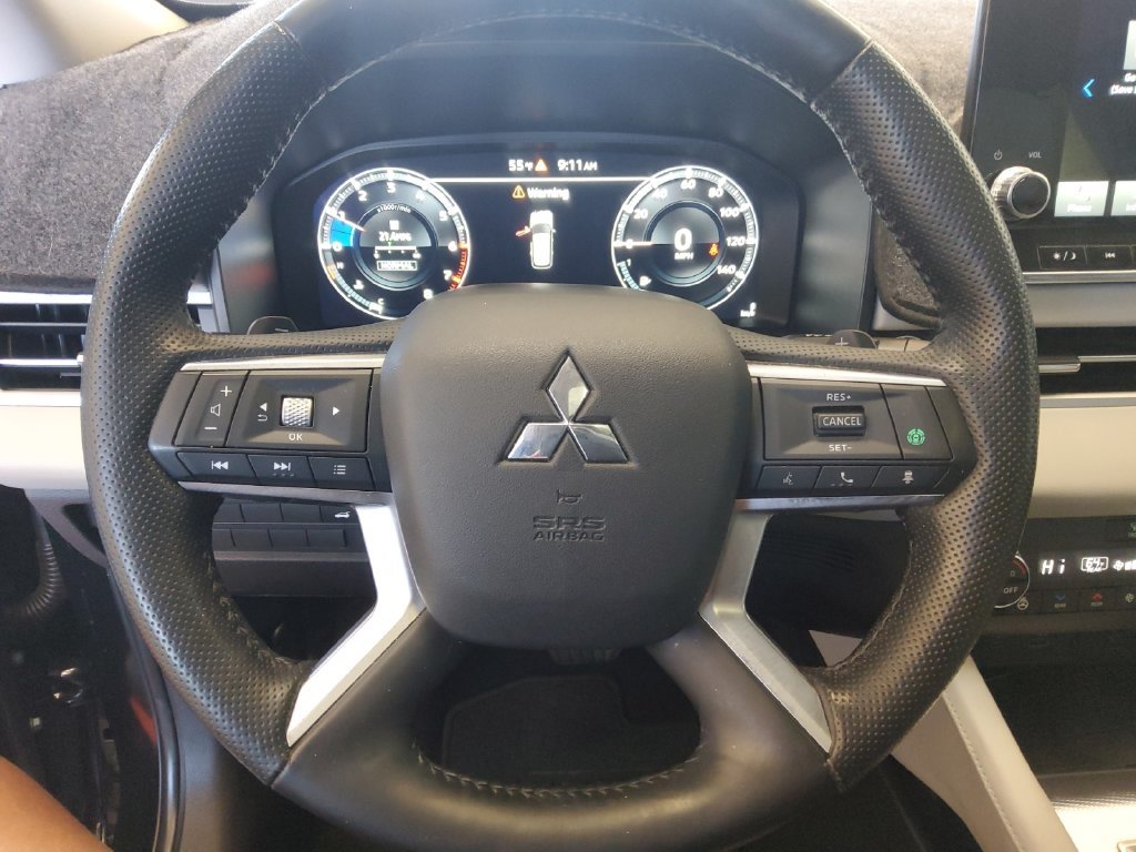 Used 2024 Black Mitsubishi SEL image 9