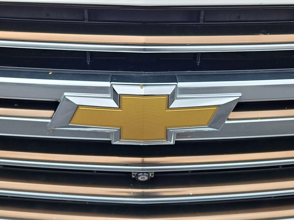 Certified Used 2021 IRIDESCENT PEARL TRICOAT Chevrolet High Country image 30